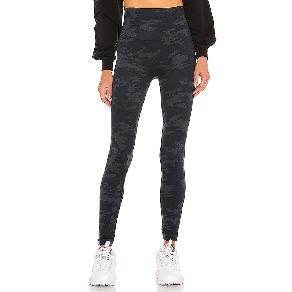 Spanx Look At Me Now Leggings Black Camo
